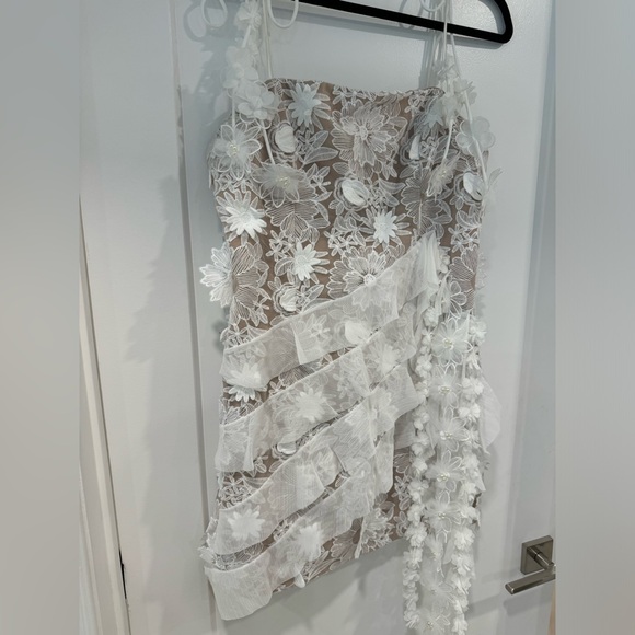 Isles Dress by ELLIATT (revolve) - Picture 4 of 5